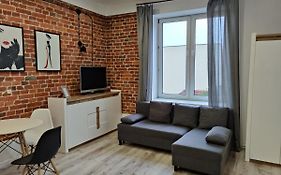 Konopnickiej 9 Apartament Loft dostęp na kod, Ptak, Orientarium, Atlas ARENA, Szpital, Mandoria, Fala, Centrum Zdrowia Matki Polki, Rodzina, Family, bezpłatny parking